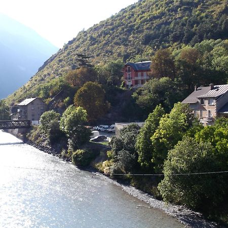 Hotel Le Commerce Modane Ngoại thất bức ảnh